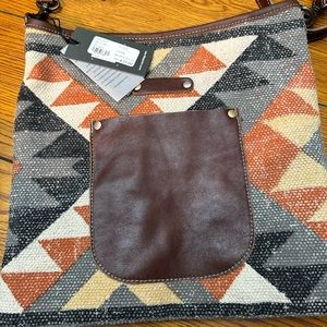 Myra crossbody